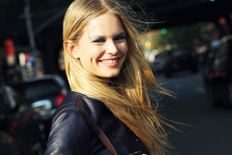 Anna Ewers и косплей для журнала Vogue Paris